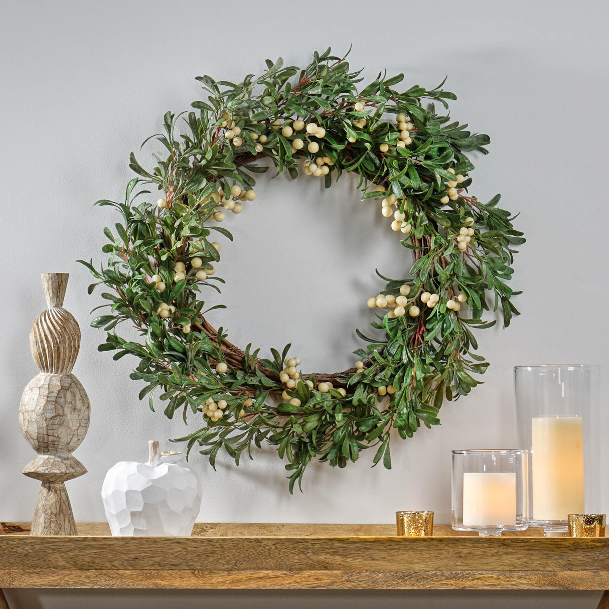 29" SNOWBERRY WREATH - V.I.P Digital Presence