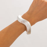 Irregular edged spring bracelet ins wind metallic folds Bracelet smooth surface - V.I.P Digital Presence