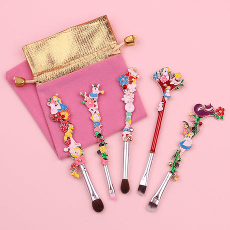 5 pcs Alice Makeup Brushes Design Horsehair Contouring Eyeshadow Brush Eyebrow Brush Lip Brush Beauty Tool - V.I.P Digital Presence