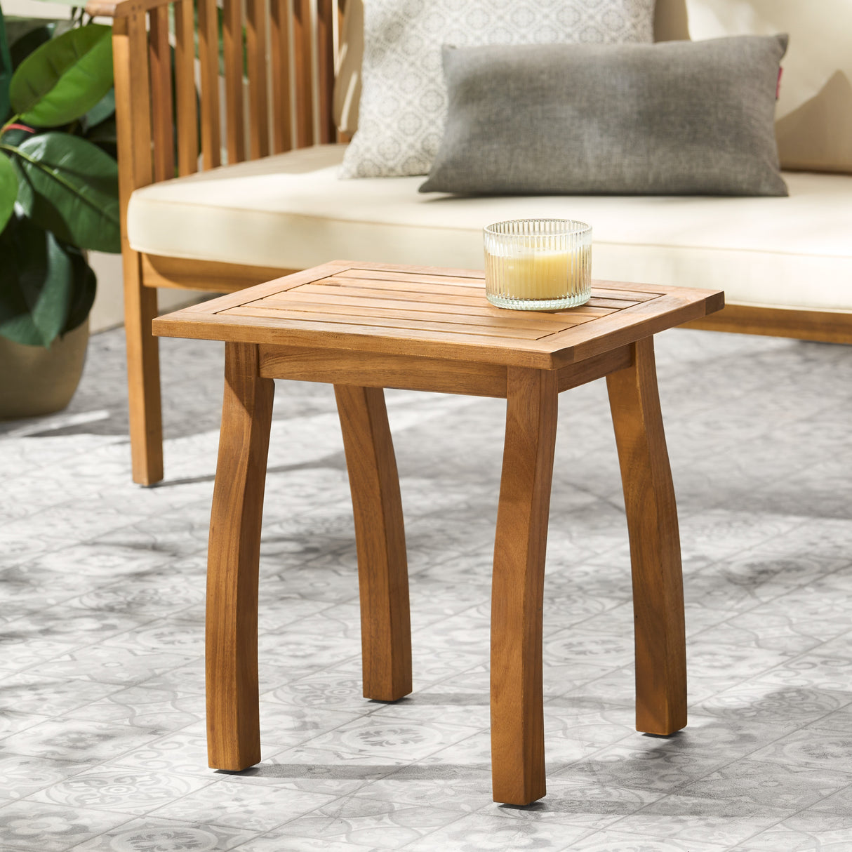 SELMA END TABLE - V.I.P Digital Presence