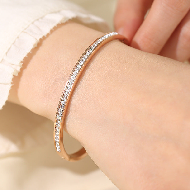 Stainless steel titanium steel bracelet for women non fading electroplated buckle jewelry for women - V.I.P Digital Presence
