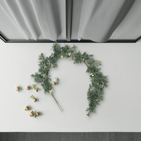 54" SNOWBERRY GREEN GARLAND - V.I.P Digital Presence