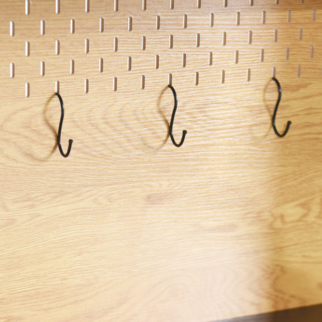 59 "H buffet side cabinet with storage door and power outlet, coffee bar cabinet with wine rack, black and natural colors - V.I.P Digital Presence