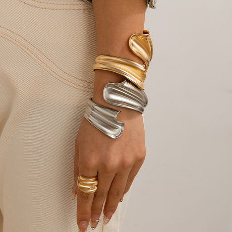 Punk style exaggerated irregular folds personalized winding fish tail bracelet Bracelet - V.I.P Digital Presence