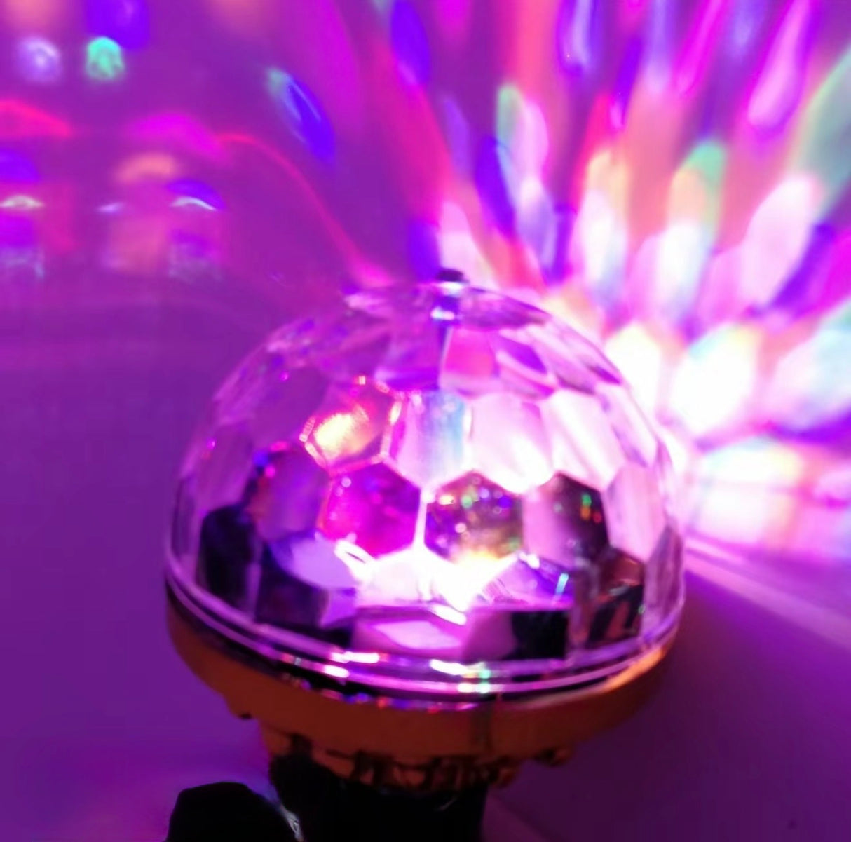 ColorSphere Magic Bulb