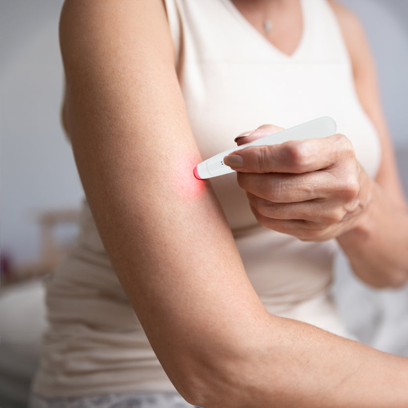 Portable anti-itch pen for insect/mosquito bites, natural & rechargeable, suitable for all ages. - V.I.P Digital Presence