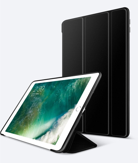 Funda para iPad 9.7 pulgadas 2017 2018 con base de silicona suave y funda inteligente de cuero PU con función de suspensión automática.