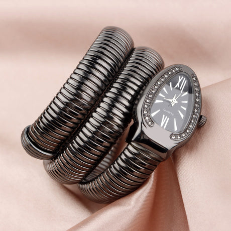 Snake shaped watch Women's fashion bracelet watch Creative quartz watch Personalized bracelet watch - V.I.P Digital Presence