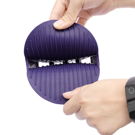 Pet gloves for grooming cats bathing pets brushing cats and dogs hair removal and massage glove - V.I.P Digital Presence