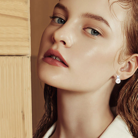 Fashionable freshwater pearl earrings s925 pure silver round strong light bulb earrings - V.I.P Digital Presence