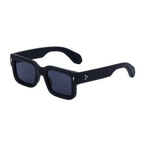 Fashionable boxy sunglasses for men with a simple frame that can be paired with nearsighted glasses - V.I.P Digital Presence