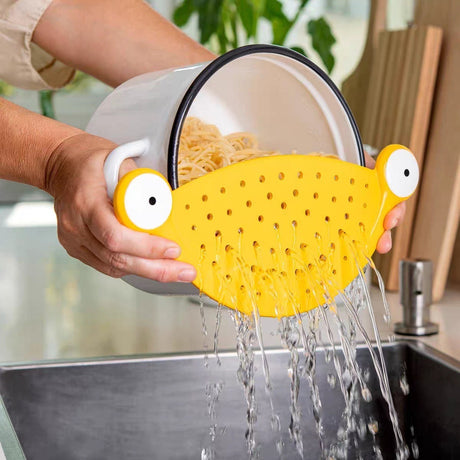 Monster heat-resistant water filter with large eyes monster drainage baffle cute and creative pasta screen - V.I.P Digital Presence