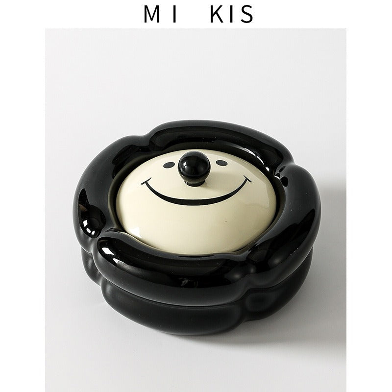 Light luxury and high-end feeling, home living room, anti fly ash with lid, office, high-end and atmospheric level, ceramic creative ashtray - V.I.P Digital Presence