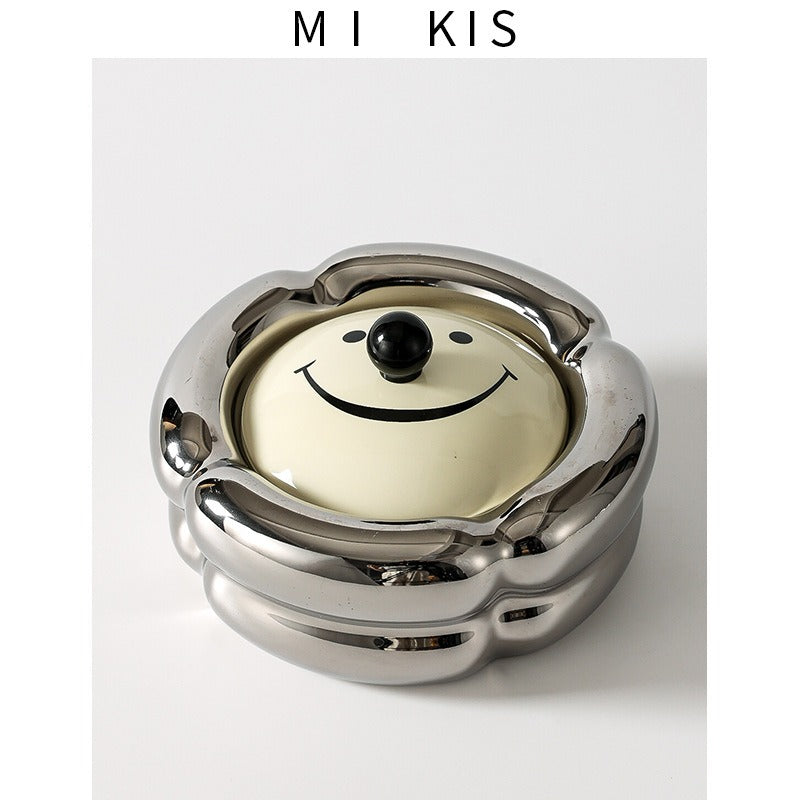 Light luxury and high-end feeling, home living room, anti fly ash with lid, office, high-end and atmospheric level, ceramic creative ashtray - V.I.P Digital Presence