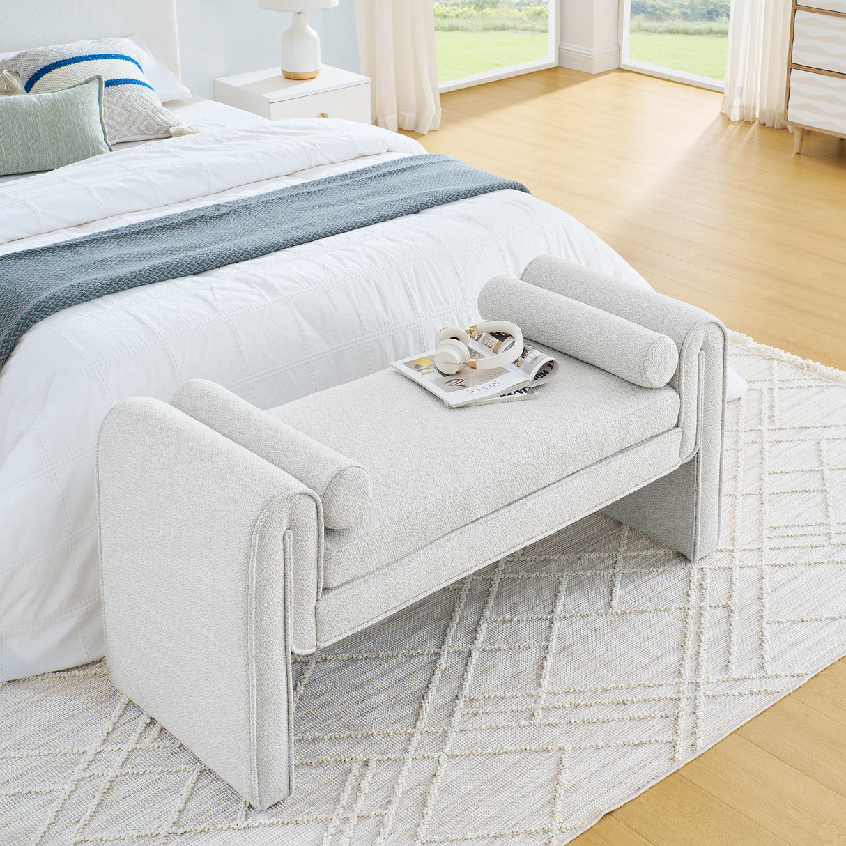 Bedroom storage stool, linen storage stool, large storage space, 50.39 inches white - V.I.P Digital Presence