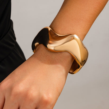 Fashionable metal curved spring bracelet, casual irregular Bracelet set - V.I.P Digital Presence