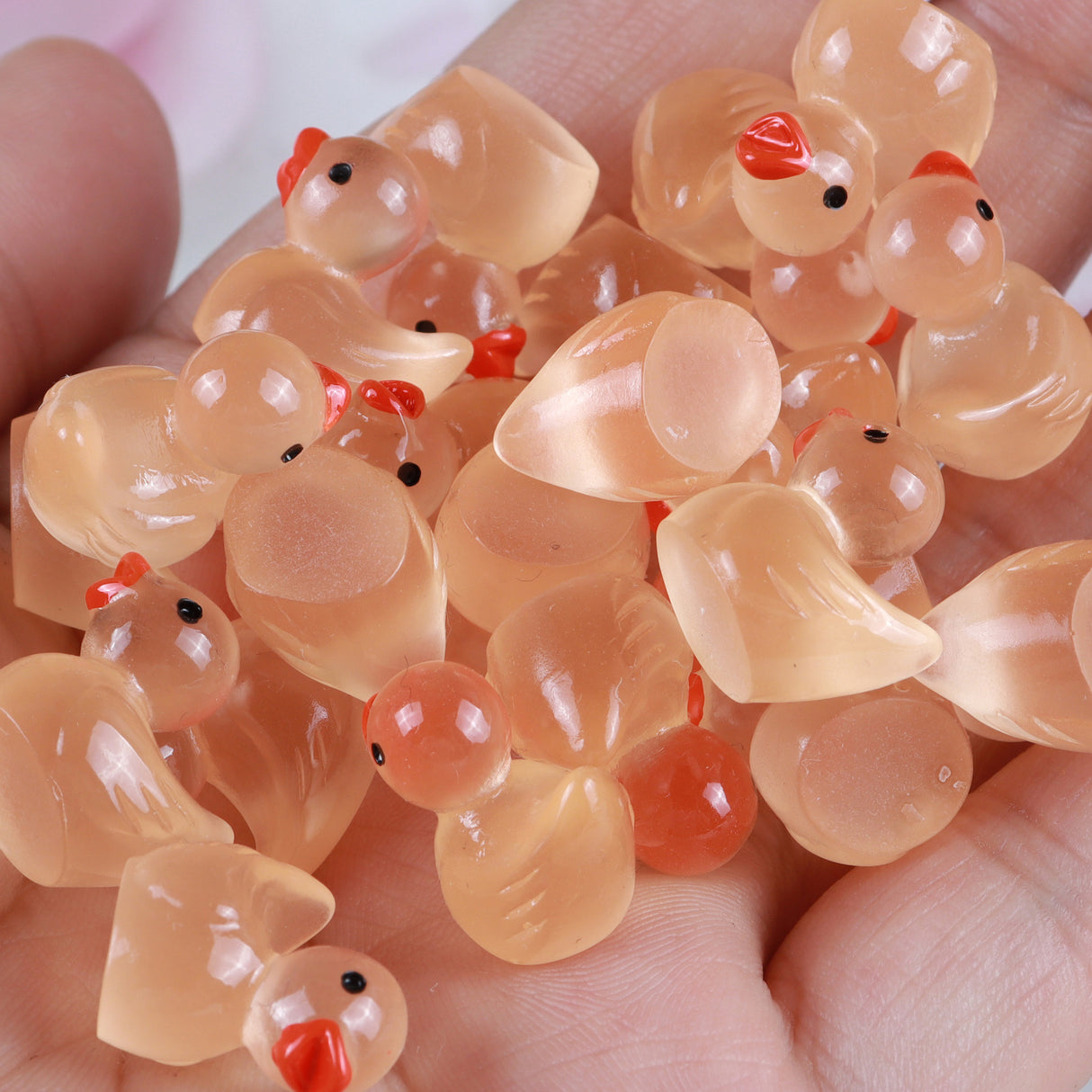 Resin luminous cartoon three-dimensional cute cartoon duck DIY car ornament keychain micro landscape hair clip decoration - V.I.P Digital Presence