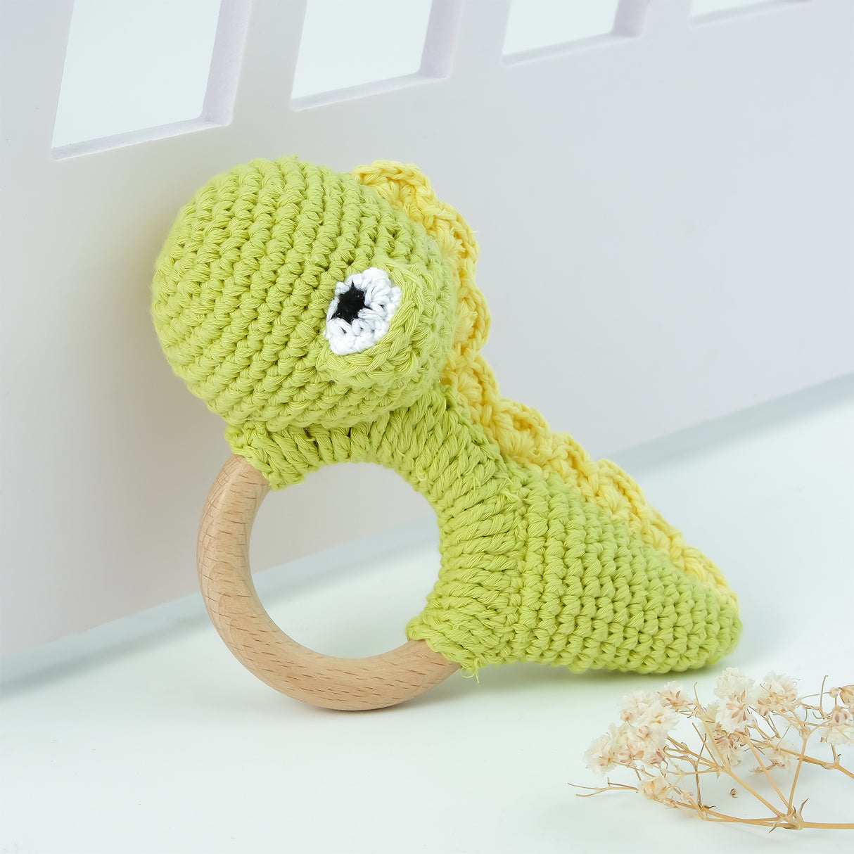 Campana relajante para bebé con nombre tallado, regalo para recién nacido, regalo para el baño, muñeca de dibujos animados tejida