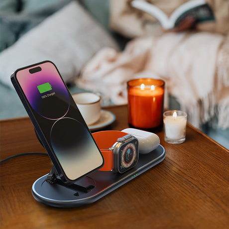 Foldable wireless convenient 3-in-1 magnetic wireless fast charging suitable for Apple 3-in-1 wireless charging - V.I.P Digital Presence