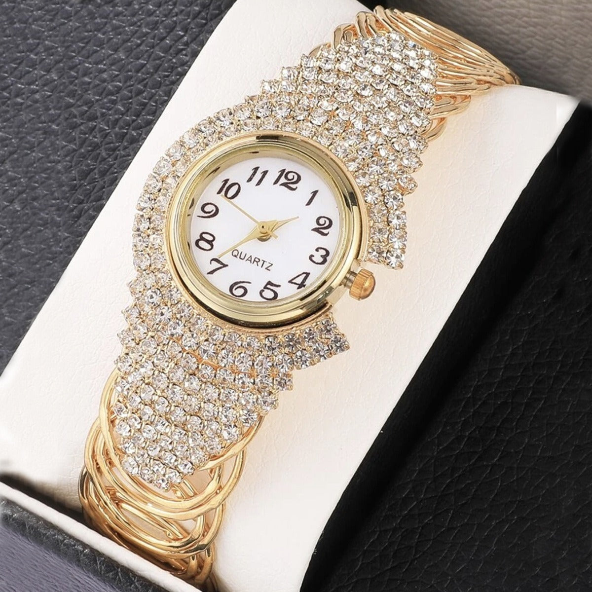 Fashion New Cross border Personality Trend Versatile Women's Diamond Bracelet Quartz Watch Necklace Ring Earring Set - V.I.P Digital Presence