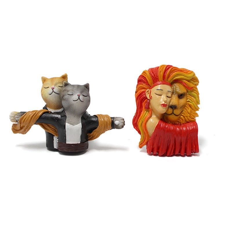 Resin couple cat and beast car aromatherapy clip car decoration aromatherapy clip ornaments - V.I.P Digital Presence