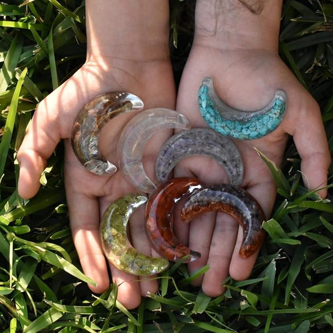 18 Chain Moon Silicone Ice Grid Mold Cold Soap Mold Creative Silicone Mold Bending Moon Chocolate Mold - V.I.P Digital Presence