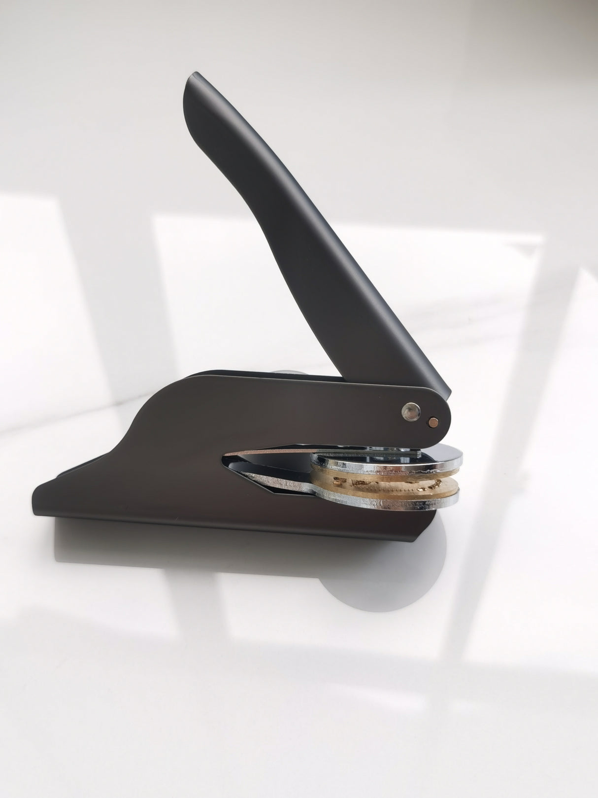 Handheld pliers with engraved steel stamp pattern logo embossed steel stamp embossing seal carving DIY - V.I.P Digital Presence