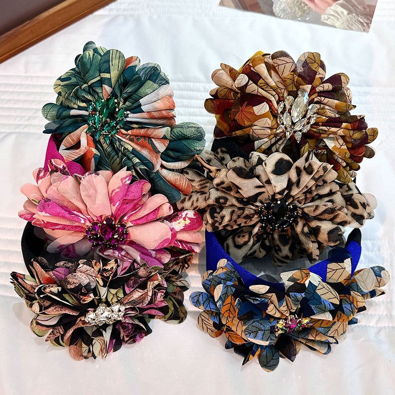 Handmade diamond inlaid fabric flower with teeth and anti slip exaggerated headband for women - V.I.P Digital Presence
