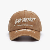 Gorra de béisbol sencilla y moderna para exteriores, versátil, con ala curva y bordado de letras para hombre y mujer, con lengüeta plana y cara lavada.