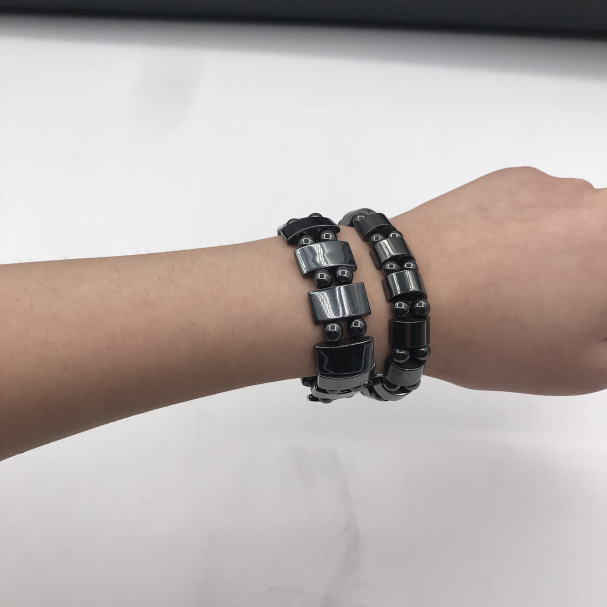 Magnetic Healthcare Bracelet Weight Loss Hand String Slimming Stimulating Acupoints Gallstone Bracelet Magnetic - V.I.P Digital Presence