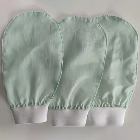 Silk exfoliating face wash and beauty towel, soft and exfoliating, bath and scrubbing, silk bath and face wash gloves - V.I.P Digital Presence