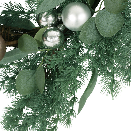 22" BERRY/EUCALYPTUS/PINECONE WREATH - V.I.P Digital Presence