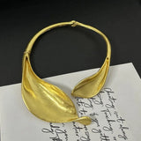 Metal leaf shaped flower bracelet bracelet - V.I.P Digital Presence