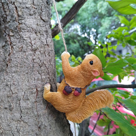 Outdoor Climbing Little Monkey Little Squirrel Flower Pot Hanger - V.I.P Digital Presence