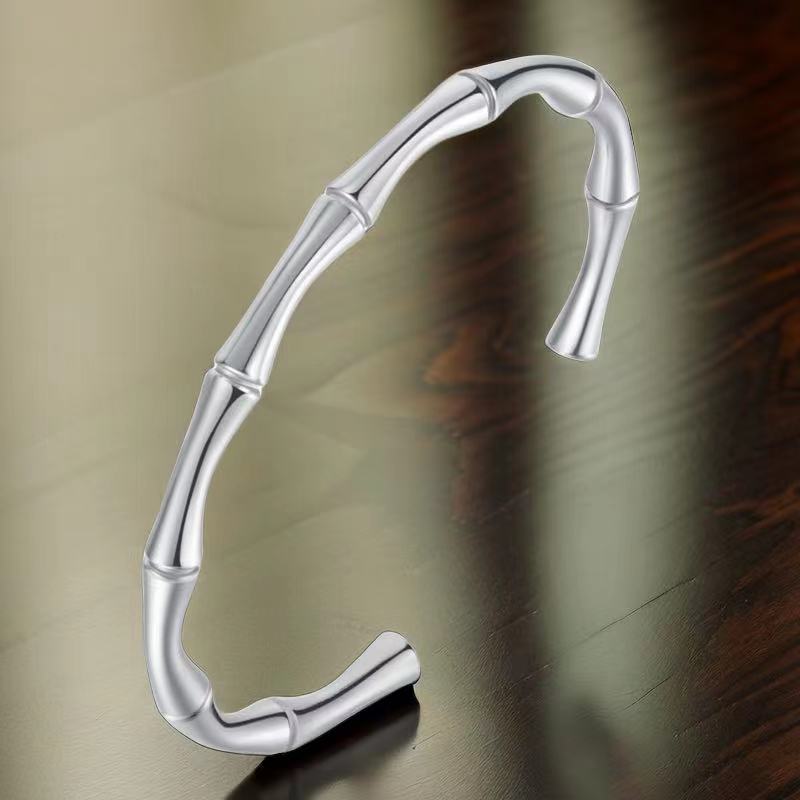 Stainless steel titanium steel bracelet for women non fading electroplated buckle jewelry for women - V.I.P Digital Presence
