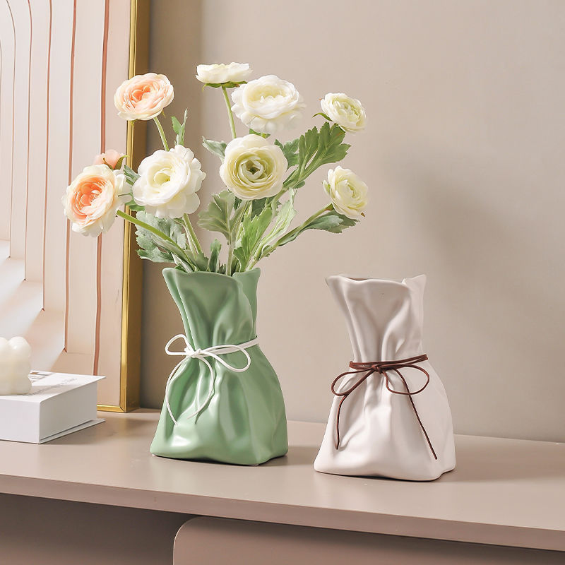 Resin Vase for Living Room and Dining Table, Flower Arrangement Decorative Piece with Elegant Style - V.I.P Digital Presence