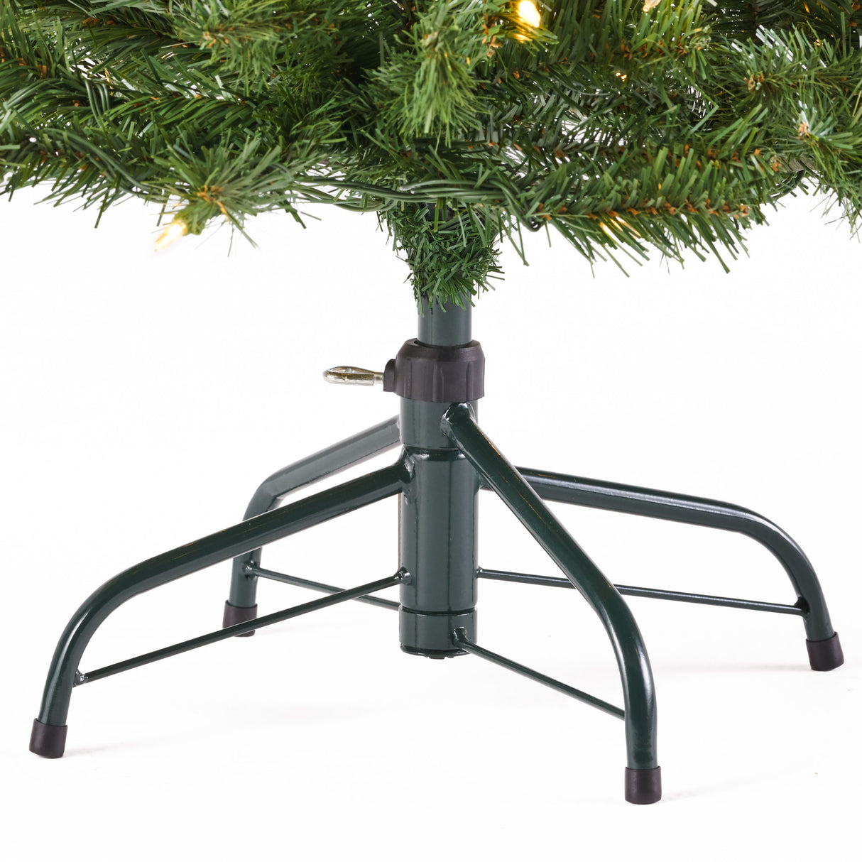 4.5' Hinged Tree with 200 Clear Lights-UL,Dia:32 - V.I.P Digital Presence