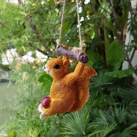 Garden courtyard outdoor decoration squirrel resin pendant - V.I.P Digital Presence