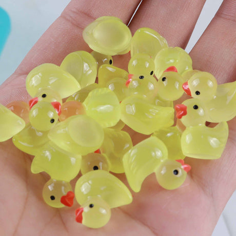 Resin luminous cartoon three-dimensional cute cartoon duck DIY car ornament keychain micro landscape hair clip decoration - V.I.P Digital Presence