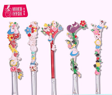 5 pcs Alice Makeup Brushes Design Horsehair Contouring Eyeshadow Brush Eyebrow Brush Lip Brush Beauty Tool - V.I.P Digital Presence